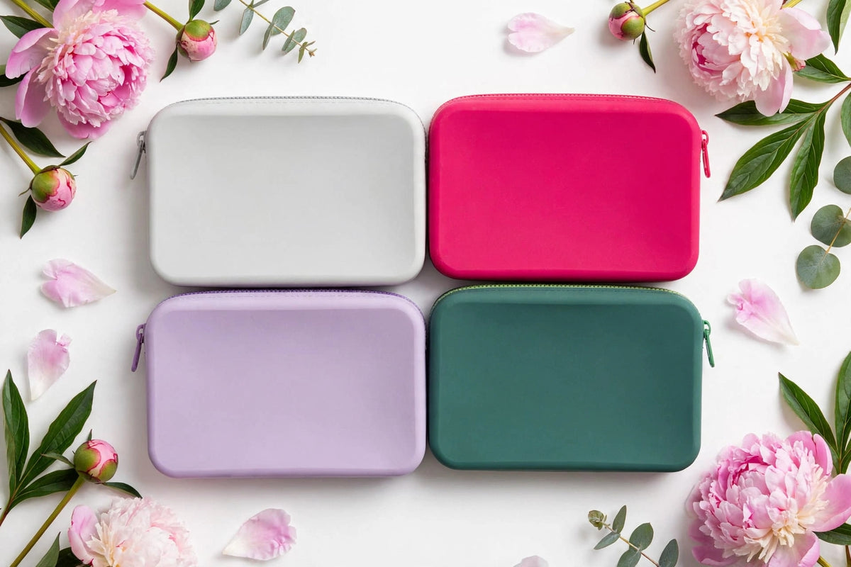 📏  - Silicone Storage Pouch

We offer 2 sizes to fit your needs:

┌─────────────────────────────────────────┐
│  REGULAR SIZE (Most Popular)            │
│  Size: 20 x 12 x 3 cm                   │
│  Inches: 7.9 x 4.7 x 1.2 inches         │
│